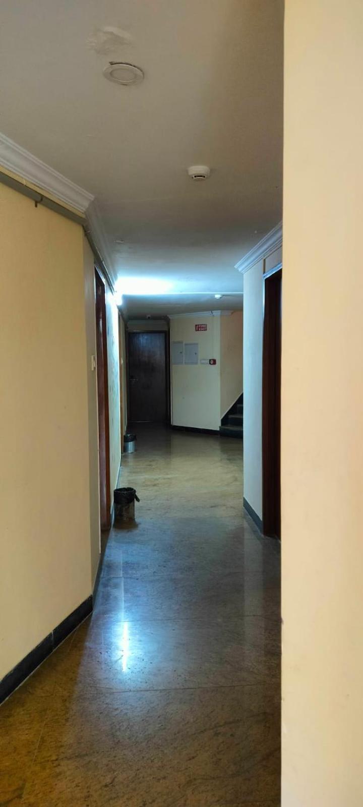 Hotel Manhattan 钦奈 外观 照片